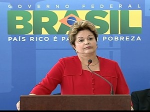 Dilma adia viagem internacional devido a manifestaes, diz Planalto