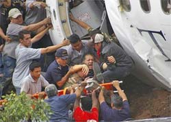 Acidente com avio em Honduras deixa alguns mortos