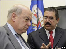 Chefe da OEA vai a Honduras pedir a restituio de Zelaya