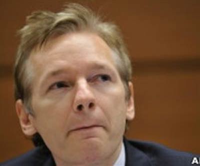 De volta a tribunal, dono do WikiLeaks pede liberdade condicional