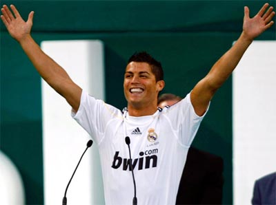 Cristiano Ronaldo  apresentado no Real Madrid com 85 mil