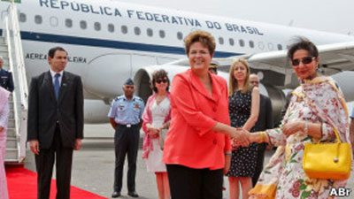 Em 2 anos, Dilma viaja menos que Lula em 1 ano de mandato  