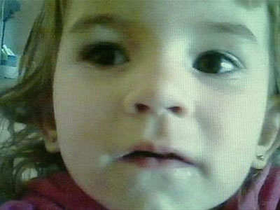 Menina de 3 anos perdida se salva abraada a co a -5C  