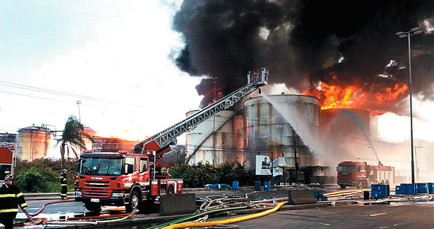 Prefeitura prev para hoje fim do incndio em Santos