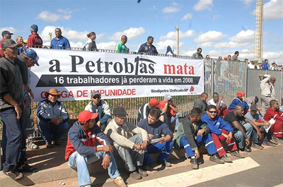 Em SP, 4 mil protestam contra acidente da Petrobras