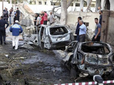 Dois guardas feridos em atentado contra embaixada francesa na Lbia 