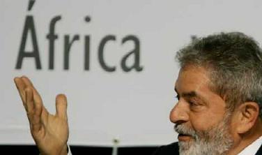 Lula nega incmodo com ditadores na frica
