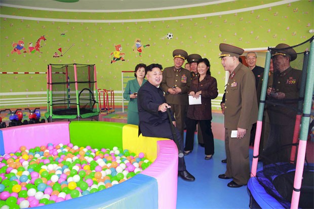Kim Jong-un fez cirurgia no tornozelo