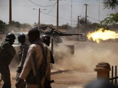  Frana confirma morte de 15 radicais islmicos em combates no Mali 