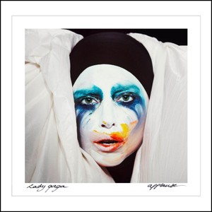 Lady Gaga adianta lanamento de single 