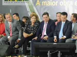 Dilma promete concluir reforma do aeroporto de Goinia este 