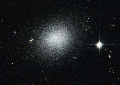 Telescpio Hubble divulga imagem de galxia an