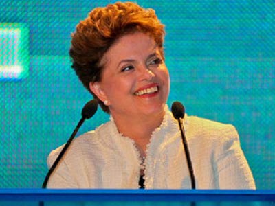 Dilma vai a Santurio e nega tentativa de angariar votos l