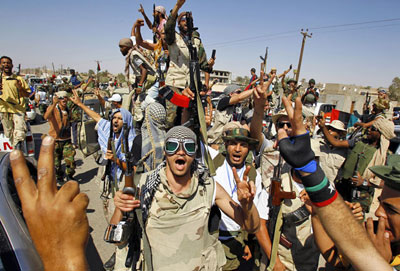Partidrios de Kadhafi anunciam priso de 17 mercenrios