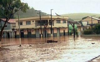 Chuva causa estragos em Minas Gerais