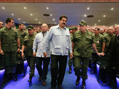 Chvez vai sair do ps-operatrio, diz Nicols Maduro  