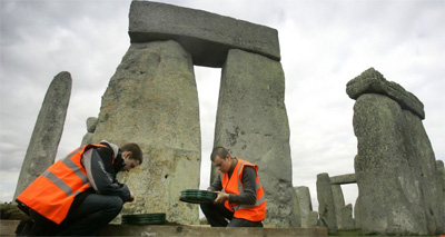 Cientistas datam construo de Stonehenge de 2300 a.C.