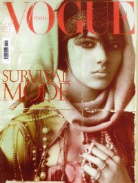 Vintage: Vogue Itlia prope uma reviravolta no armrio