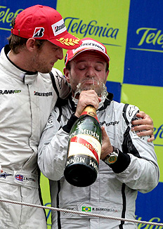Barrichello no acredita em favorecimento a Button na Brawn 
