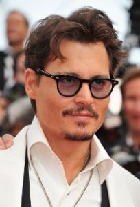 Johnny Depp est em luta contra o alcoolismo
