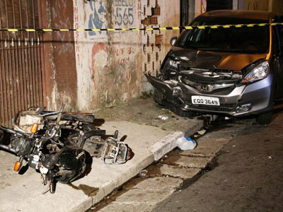 SP: motorista em carro roubado atropela sete; uma pessoa morre