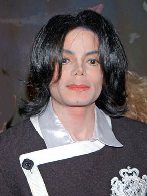 Michael Jackson precisa engordar 10kg para maratona de shows
