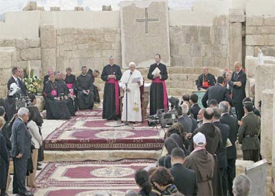 Em seu segundo dia no Oriente Mdio, papa visita o Monte Nebo