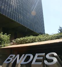 Tesouro negocia injetar R$30 bi no BNDES neste ano