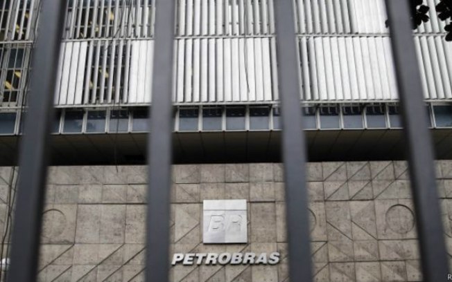 Petrobras tem prejuzo de R$ 21,6 bilhes e perda de R$ 6 bi