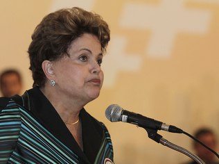 Mesmo com derrota, Dilma espera capitalizar sucesso da organizao da Copa
