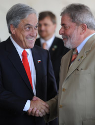 Lula diz que BNDES est  disposio para apoiar reconstru