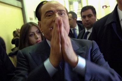Promotoria pede julgamento de Berlusconi em caso de compra de senador  