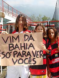 Irmos trocam folia de Salvador pelo Flamengo