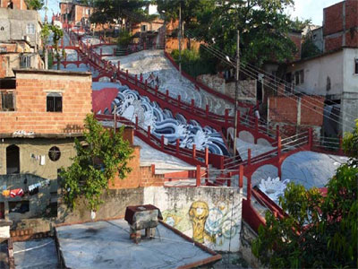 Holandeses fazem painel de 2.000 m em favela do Rio