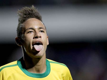 Com discurso de grupo, Neymar se esfora para no virar nica estrela