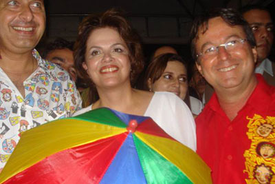 Dilma acompanha abertura do carnaval do Recife
