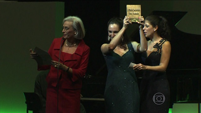 Professora de Joinville ganha o prmio principal do Educador
