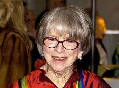 Morre Julie Harris, 87 anos, ganhadora de seis prmios Tony