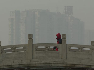 Por poluio, escolas de Pequim cancelam atividades exteriores  