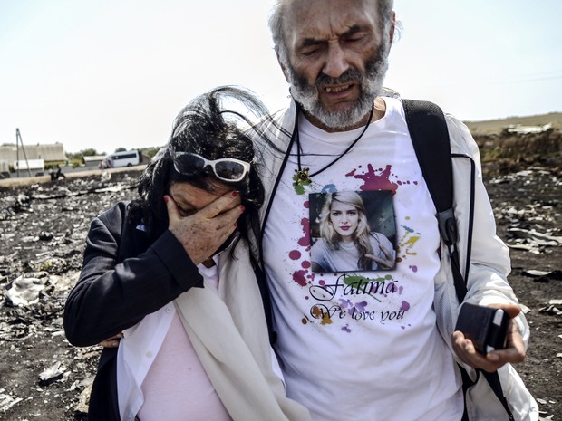 Pais de vtima do MH17 negam morte da filha em queda