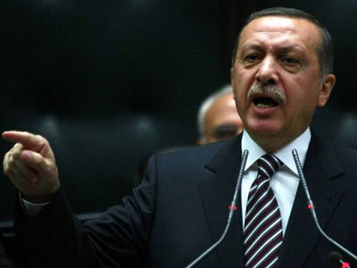Premier turco pede renncia de Assad