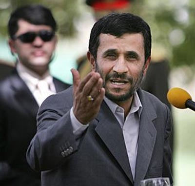 Ahmadinejad adia visita ao Brasil e  AL, diz agncia