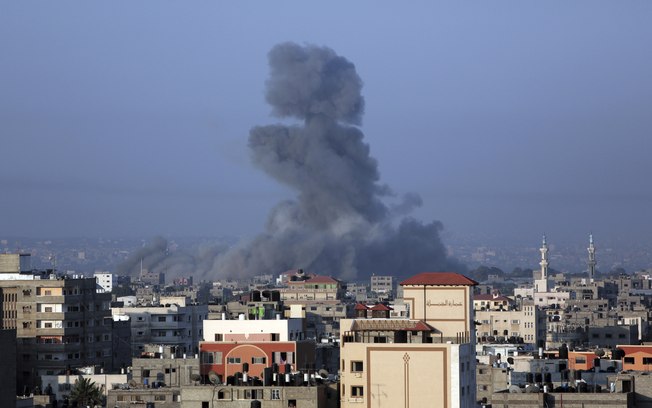 Israel amplia ofensiva area contra o Hamas e nmero de mortos aumenta em Gaza