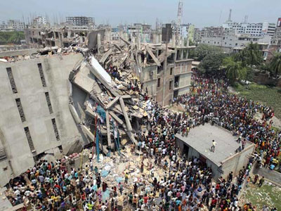 Complexo txtil desaba matando cerca de 110 pessoas em Bangladesh