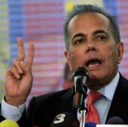 Venezuela convoca para consultas embaixador no Peru