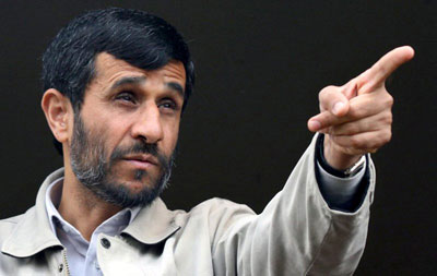 Ahmadinejad pede aos EUA que retirem suas tropas de todo o mundo