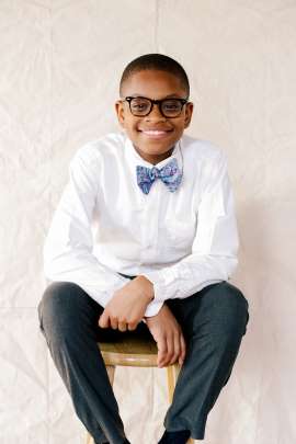 Jovem empreendedor fatura US$ 200 mil com gravatas-borboleta