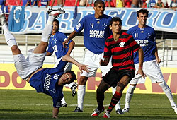 Flamengo  derrotado pelo Cruzeiro por 2 a 0