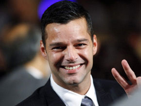 Cantor Ricky Martin assume pela primeira vez em pblico que  gay