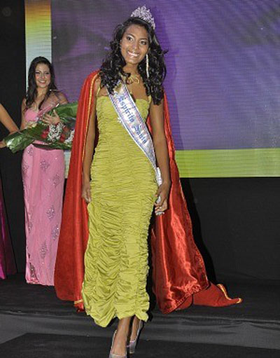 Universitria  eleita Miss Esprito Santo 2012